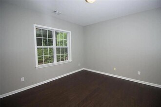 5142 Manerdale Dr SE in Atlanta, GA - Building Photo - Building Photo