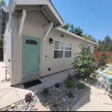 2625 Beaumont St in Sacramento, CA - Building Photo - Building Photo