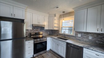 626 Surfside Dr in Surfside Beach, SC - Building Photo