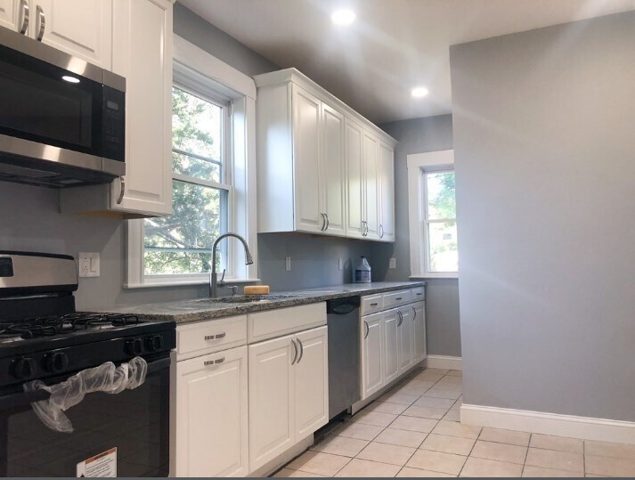 4843 Washington St in Boston, MA - Building Photo
