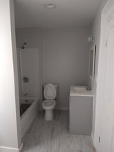 137 E 2nd St in Oswego, NY - Foto de edificio - Building Photo