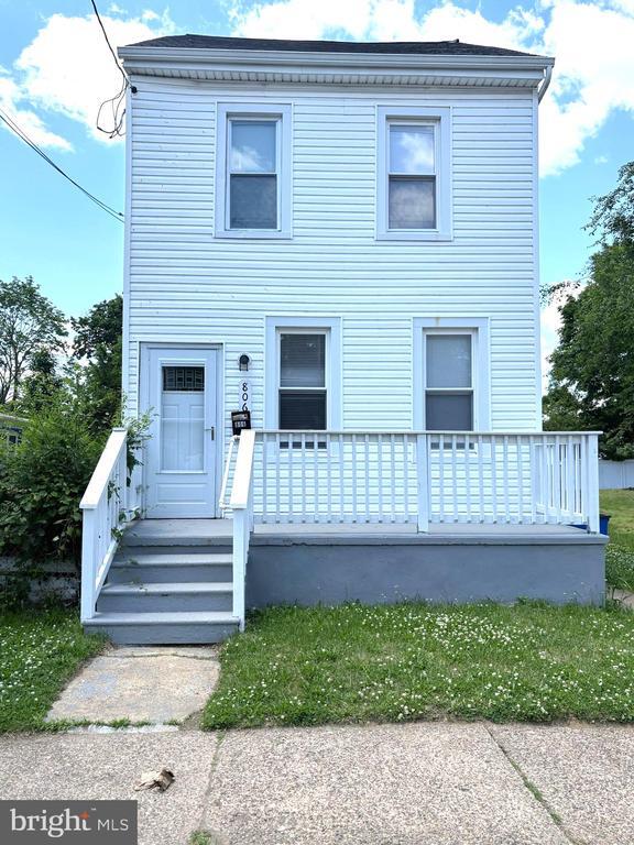 property at 806 High St