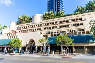 Harbor Club in San Diego, CA - Foto de edificio - Building Photo