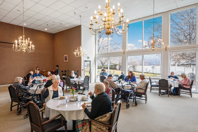Cove Point Retirement - Independent Living in Provo, UT - Foto de edificio - Building Photo