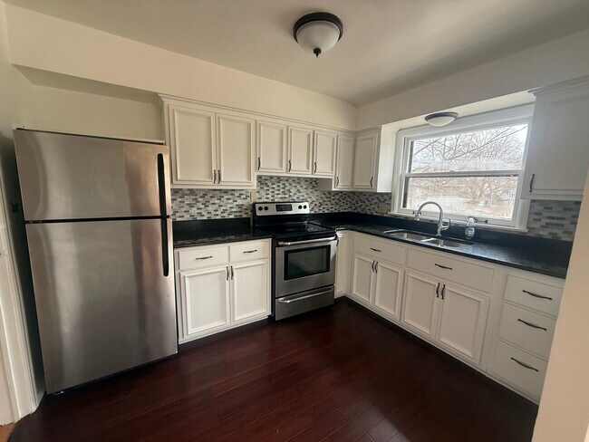 204 N Locust St, Unit 1