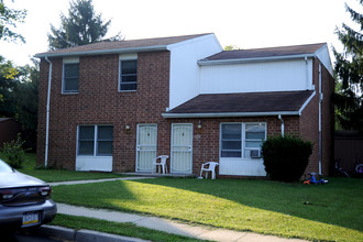 Jefferson Heights in Laureldale, PA - Building Photo - Building Photo