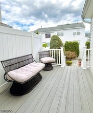 27 Kingfisher Ct in Marlboro, NJ - Building Photo - Building Photo