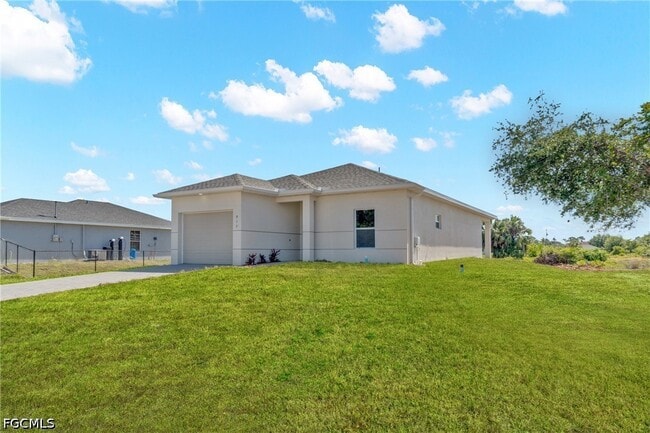 property at 917 Margaret Ave S
