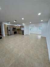 894 W 69th St in Hialeah, FL - Building Photo - Building Photo