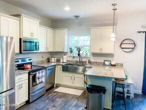 2417 Causeway Manor Ct in Panama City Beach, FL - Building Photo - Building Photo