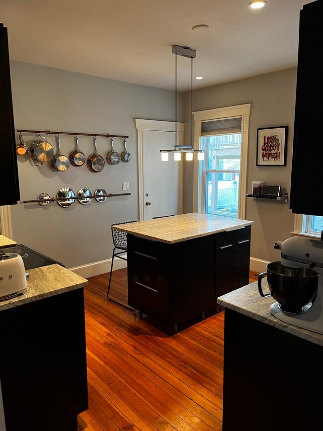 63 Downer Ave, Unit 1 in Boston, MA - Building Photo - Building Photo