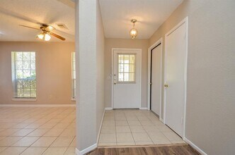 2726 Great Lakes Ave in Sugar Land, TX - Building Photo - Building Photo