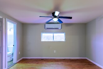 21194 NY-22, Unit 12 in Hoosick Falls, NY - Foto de edificio - Building Photo