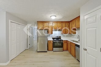305 Deer Park Dr in Athens, GA - Building Photo - Building Photo