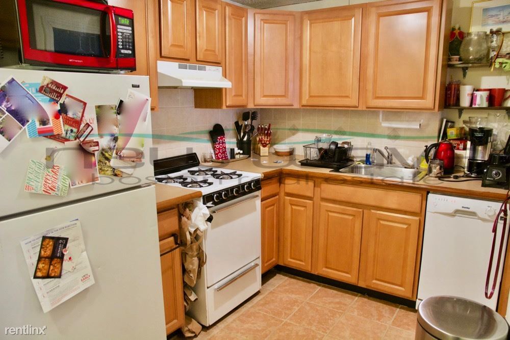 16 Hereford St-Unit -Apt 2 in Boston, MA - Building Photo