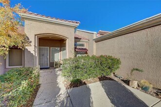 9356 Villa Ridge Dr in Las Vegas, NV - Building Photo - Building Photo