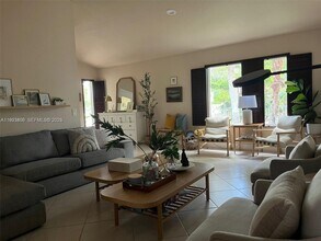 1564 Sunset Way in Weston, FL - Building Photo - Building Photo