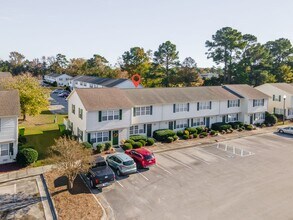 57 Pirates Cove Dr in Swansboro, NC - Building Photo - Building Photo