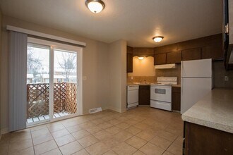 2713 Stanford Rd in Fort Collins, CO - Building Photo - Building Photo