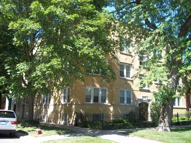 1636 W Thorndale Ave, Unit 3