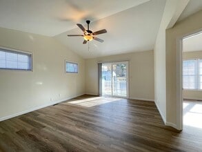 102N-106 N Maple St in Kenbridge, VA - Building Photo - Building Photo