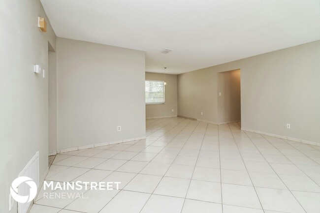 6270 Sparling Hills Cir in Orlando, FL - Building Photo - Building Photo