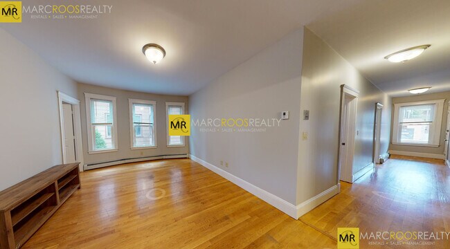 12 Beacon St, Unit 1 in Boston, MA - Building Photo - Building Photo