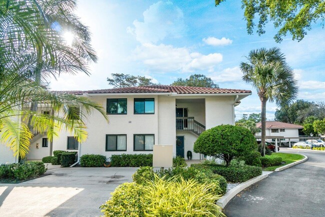 50 Pelican Pointe Dr in Delray Beach, FL - Building Photo - Building Photo