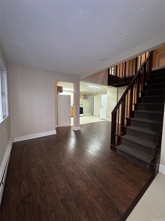 21 Lincoln Ave Rentals in Islip Terrace, NY