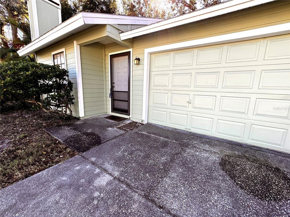 816 Bentwood Ct in Palm Harbor, FL - Building Photo