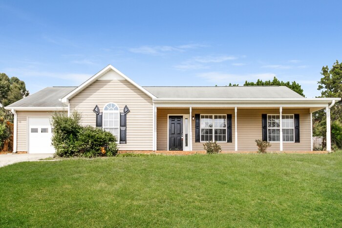 146 Central Oaks Rd in Clemmons, NC - Foto de edificio