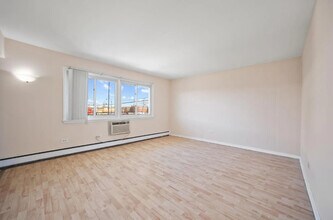 7834 95th St-Unit -1D in Hickory Hills, IL - Building Photo - Building Photo