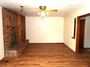 7015 SW Winchester Ave in Lawton, OK - Building Photo - Building Photo