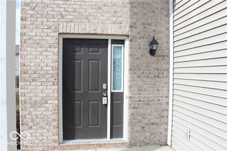 15141 Proud Truth Dr in Noblesville, IN - Building Photo - Building Photo