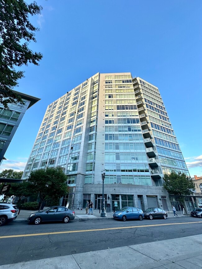 property at 1926 W Burnside St