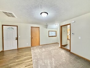 167 S Jackson St in Janesville, WI - Building Photo - Building Photo