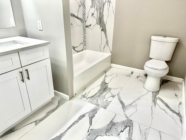 40 Vroom St in Jersey City, NJ - Building Photo - Building Photo