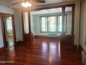 220 E Vermont Ave in Southern Pines, NC - Building Photo - Building Photo