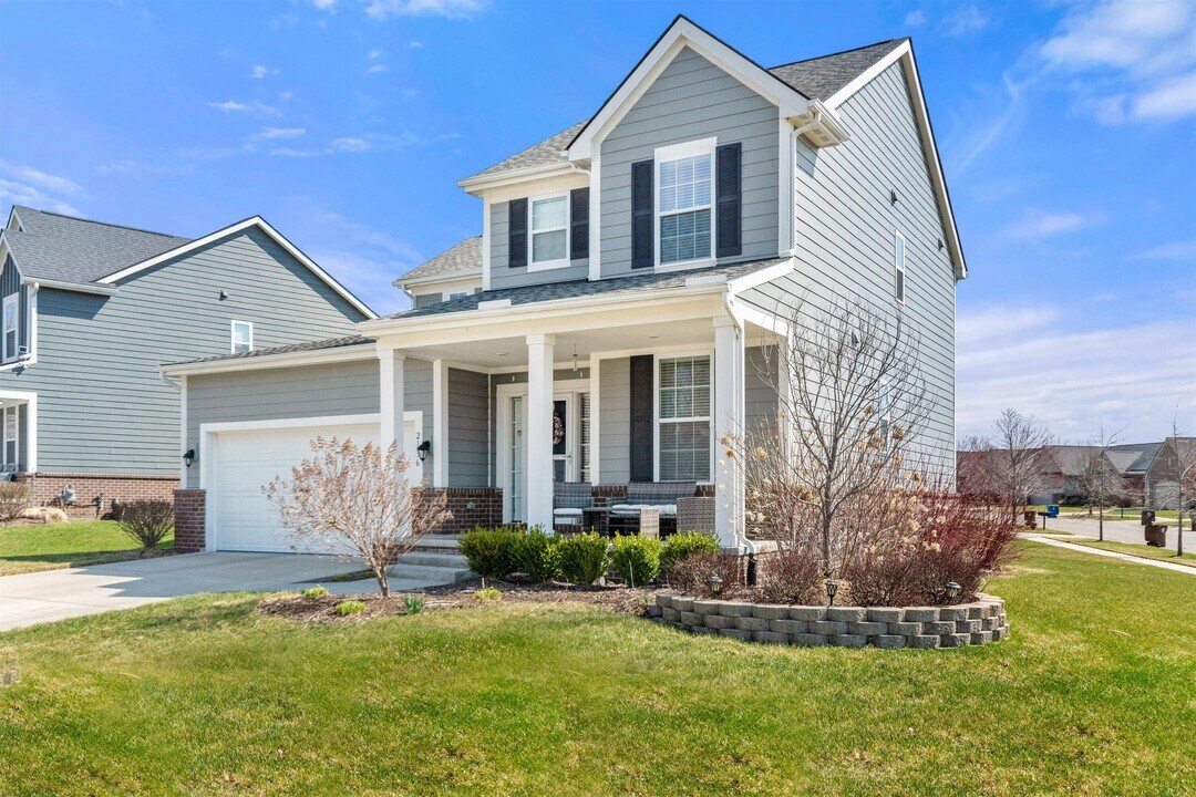 2136 Wiltshire Dr in Superior Township, MI - Building Photo