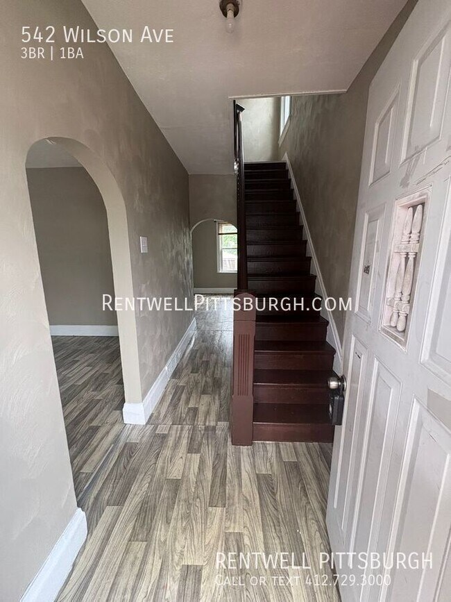 542 Wilson Ave in Clairton, PA - Building Photo - Building Photo