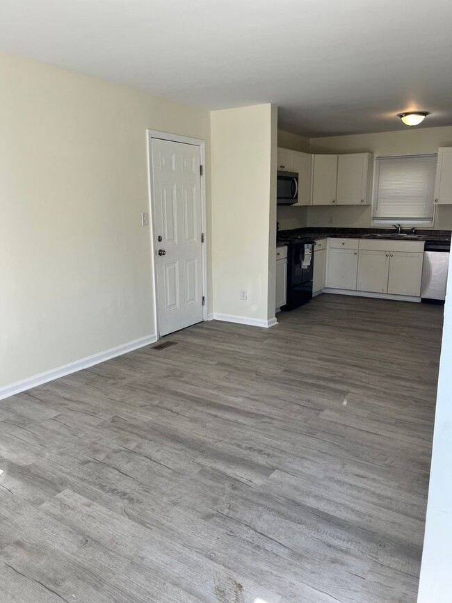 9 Fisher Pl in Durham, NC - Building Photo - Building Photo