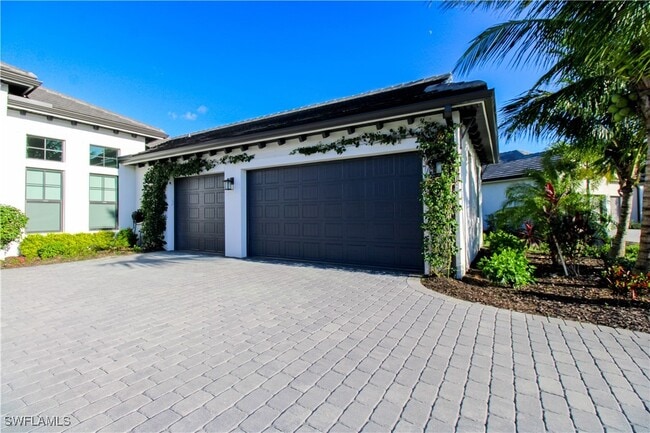 property at 3123 Heather Glen Ct