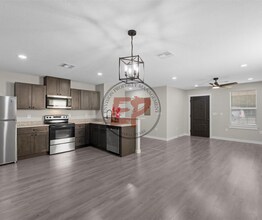 1109 N 11th St in Waco, TX - Building Photo - Building Photo