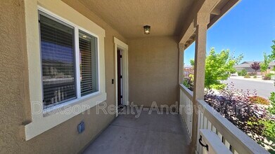 656 Goodpsprings Dr in Reno, NV - Building Photo - Building Photo