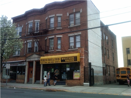 148 Anderson Ave in Fairview, NJ - Foto de edificio