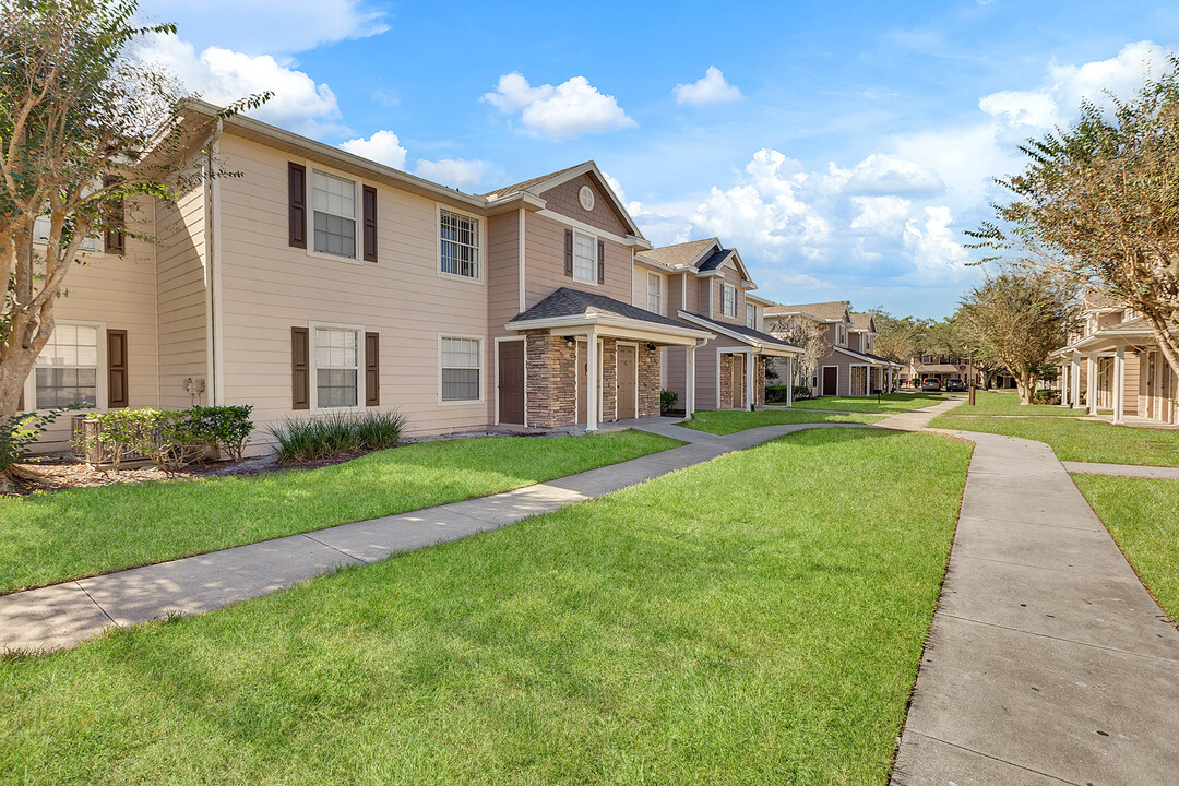 Brittany Bay I in Naples, FL - Building Photo