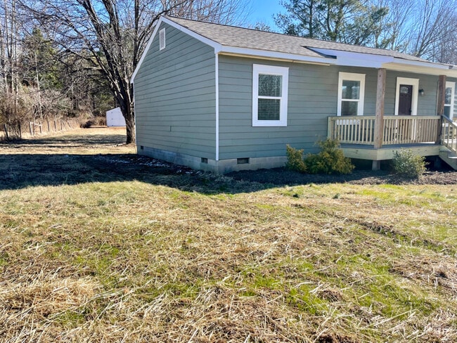 1808 Nichols Rd in Powhatan, VA - Building Photo - Building Photo