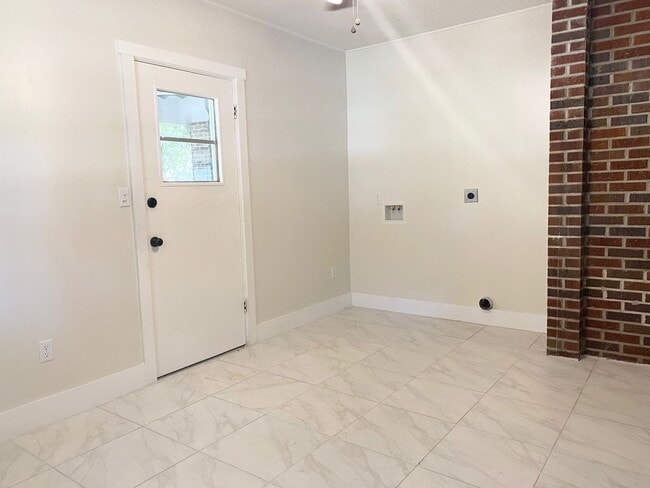 113 E Wilson Ave in Hinesville, GA - Building Photo - Building Photo