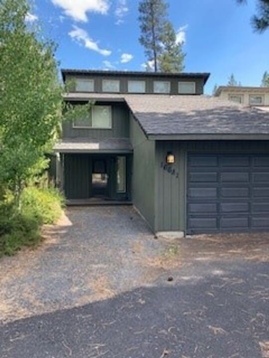 16681 Wagon Trail in Bend, OR - Building Photo
