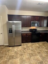 586 Grenier Terrace NE in Lawrenceville, GA - Building Photo - Building Photo